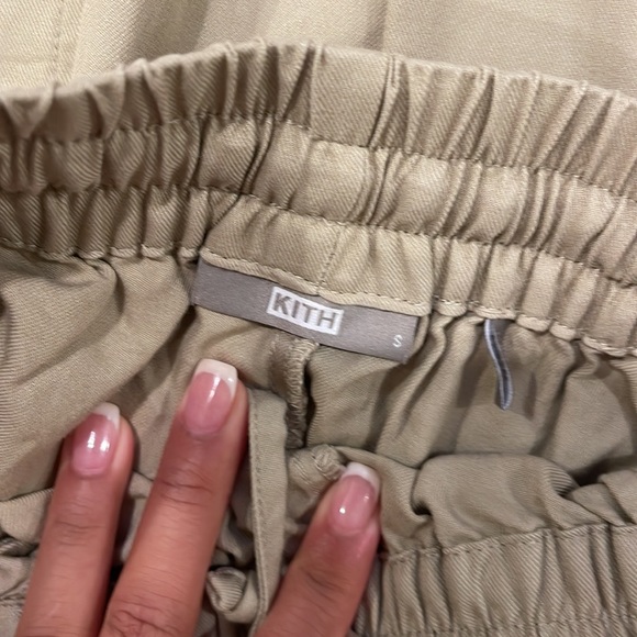 Set - Picture 2 of 3